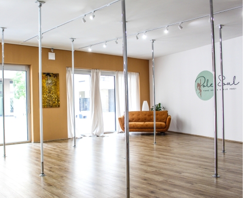 Poledance Wien, Poledance, Studio